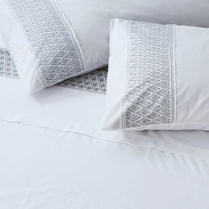 Chandni Aura - Embroidered Bedding Set