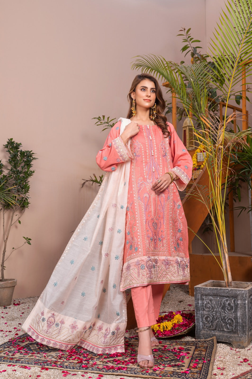 Embroidered | Lawn - Gulbano Rose